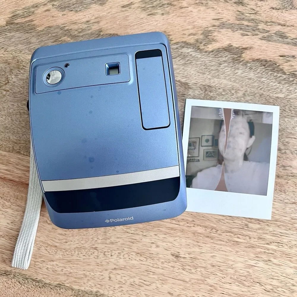 Polaroid One600 Folding Instant Camera Blue For Parts Or Repair